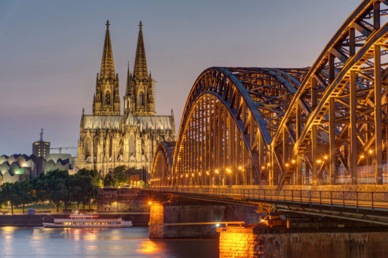 the-imposing-cathedral-of-cologne-at-dusk-2021-08-26-18-12-21-utc