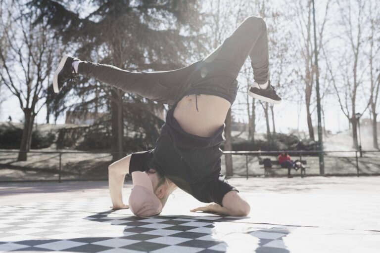 Breakdance tanzen - Schritte, Stil & Musik | Danceflavors